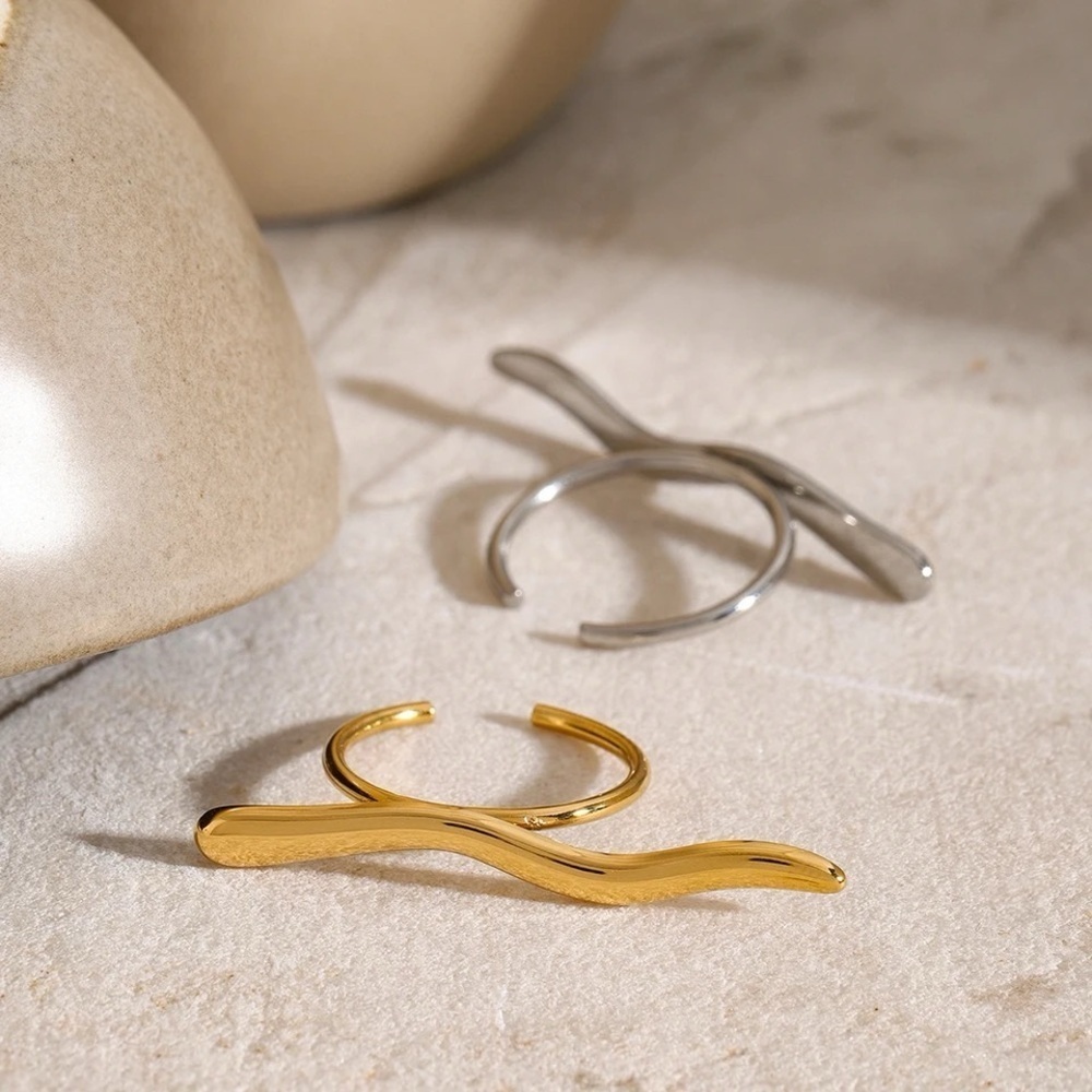 Silver Ripple Lines Ring - Picture 6 of 7